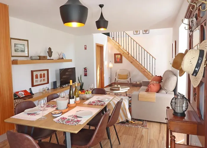 Casa Rosas E Casa Do Mar