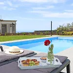 Casa Rosas E Casa Do Mar Arco da Calheta (Madeira)