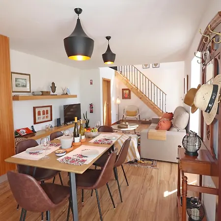 Casa Rosas E Casa Do Mar