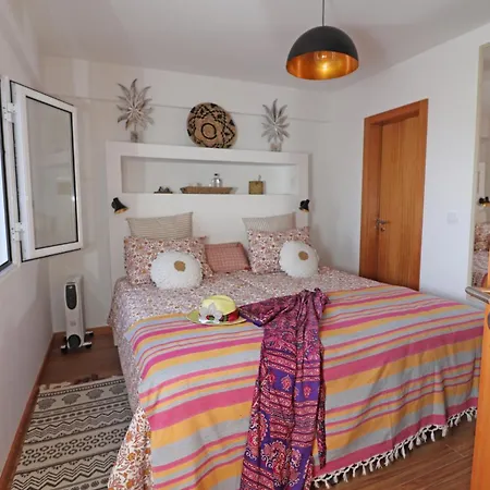 Casa Rosas E Casa Do Mar